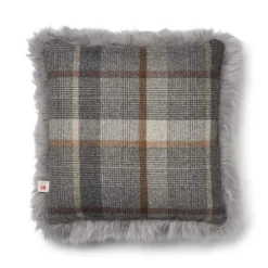 Checked Collection | Uldpude | Langhåret | 52x52 cm