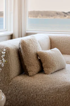 Classic Collection | Uldpude | Korthåret | 52x52 cm | 34x52 cm