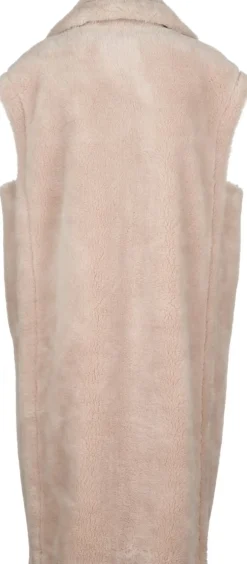 Courtney Vest