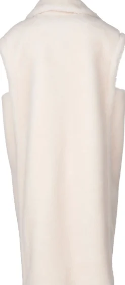 Courtney Vest