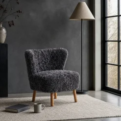 Emil Lounge Chair | Korthåret