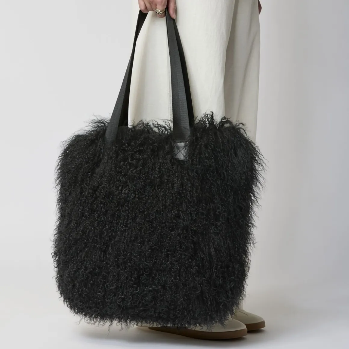 Hailey Shopper