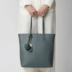 Juliana Shopper