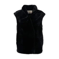 Lorena Vest