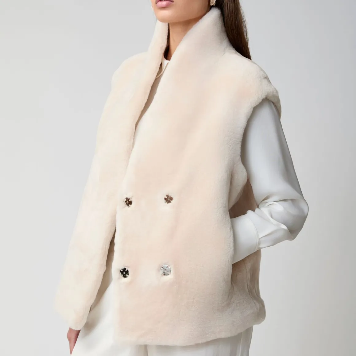 Lorena Vest