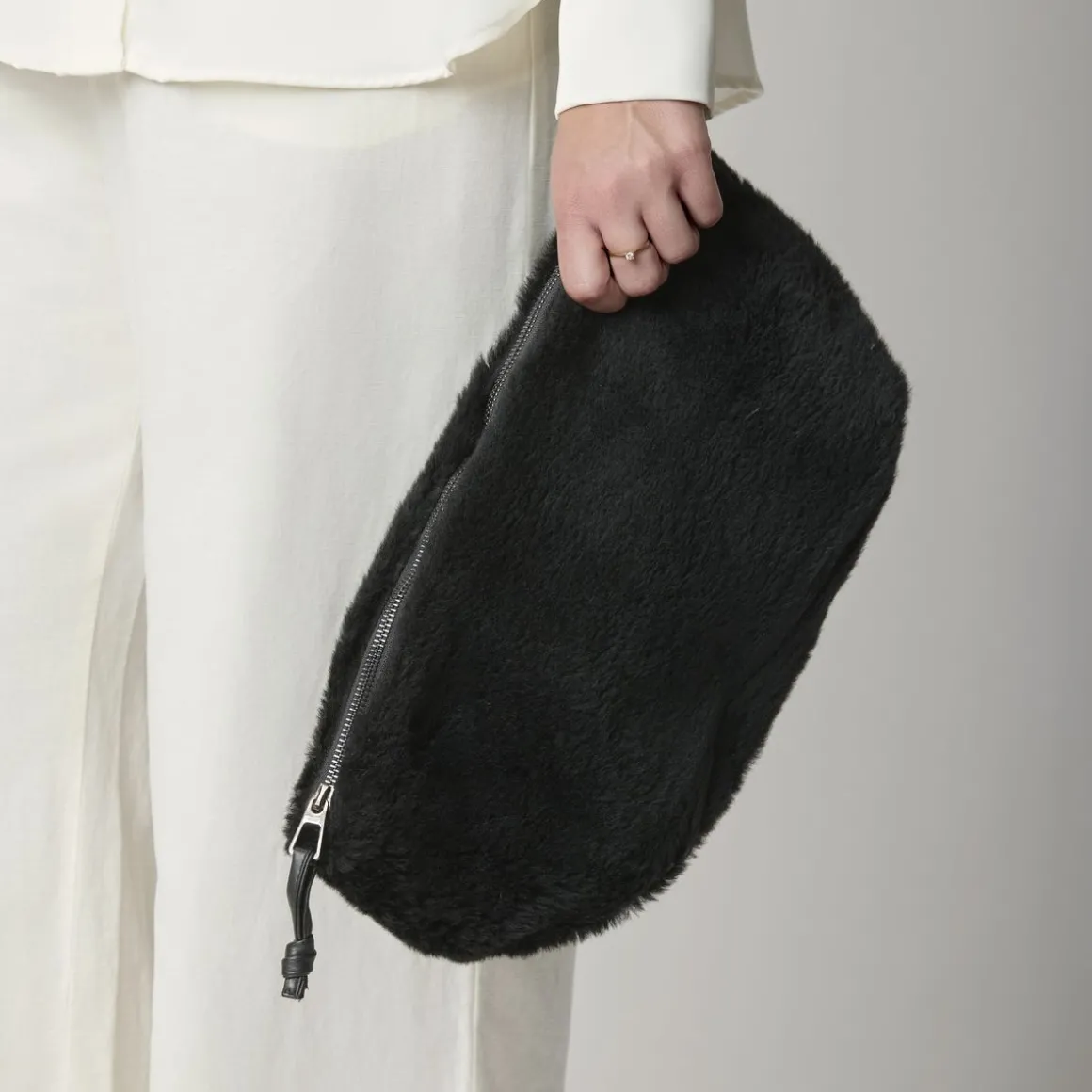 Maxi Havana Clutch