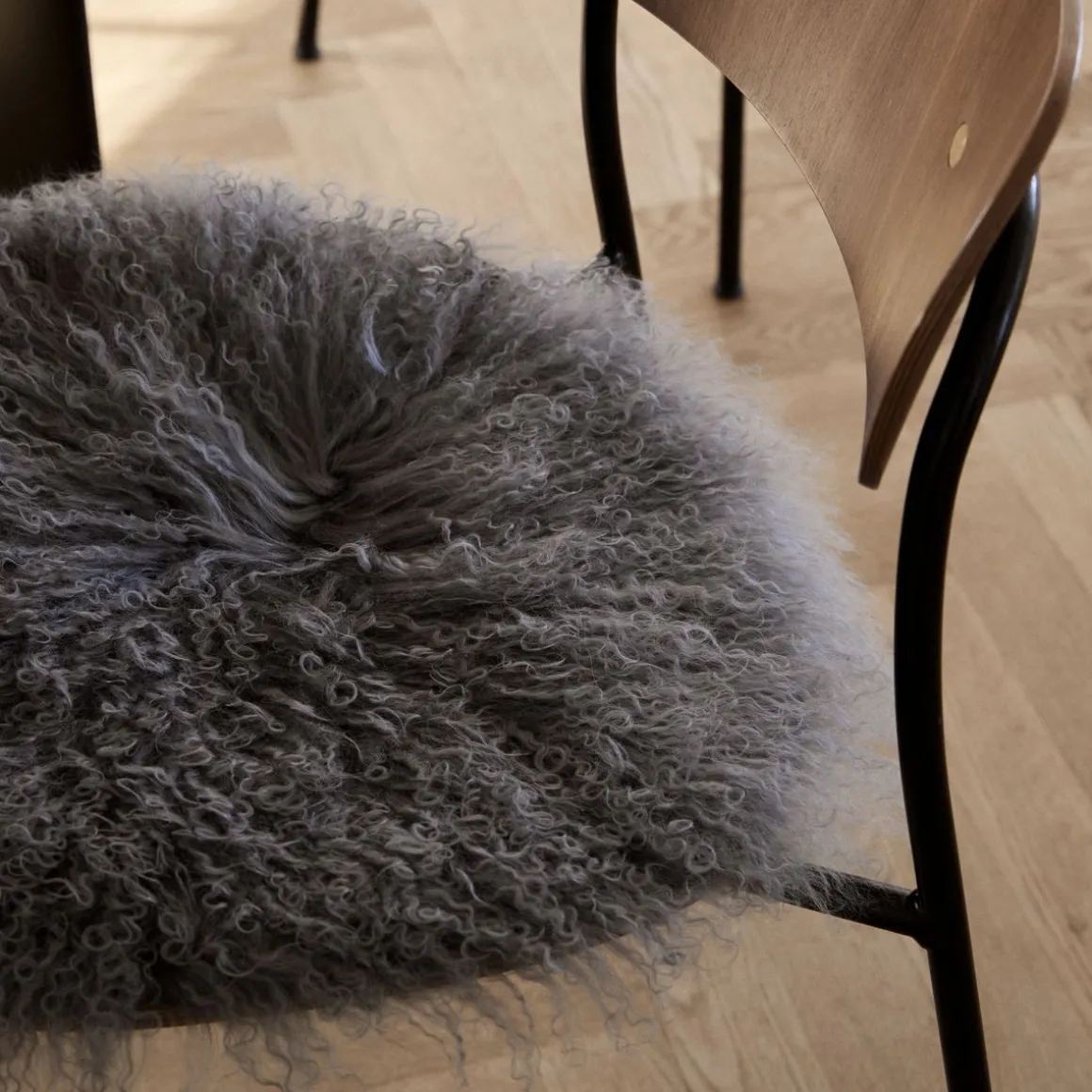 Sædehynde | Krøllet | Tibet | Ø38 cm